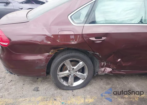 2013 Volkswagen Passat 2.5L Se из США, поврежденный, VIN 1VWBH7A39DC007940